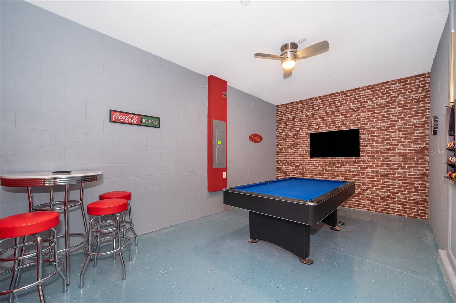 2744 Bookmark Dr Property Photo 4