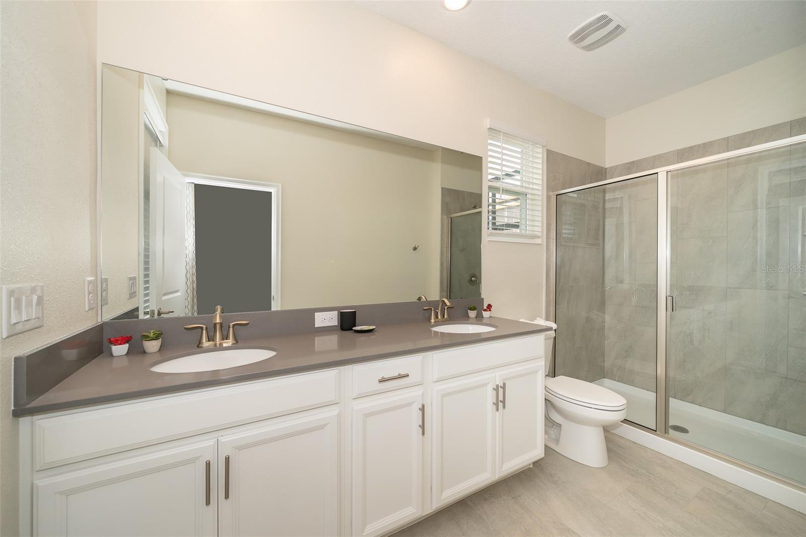 2744 Bookmark Dr Property Photo 17