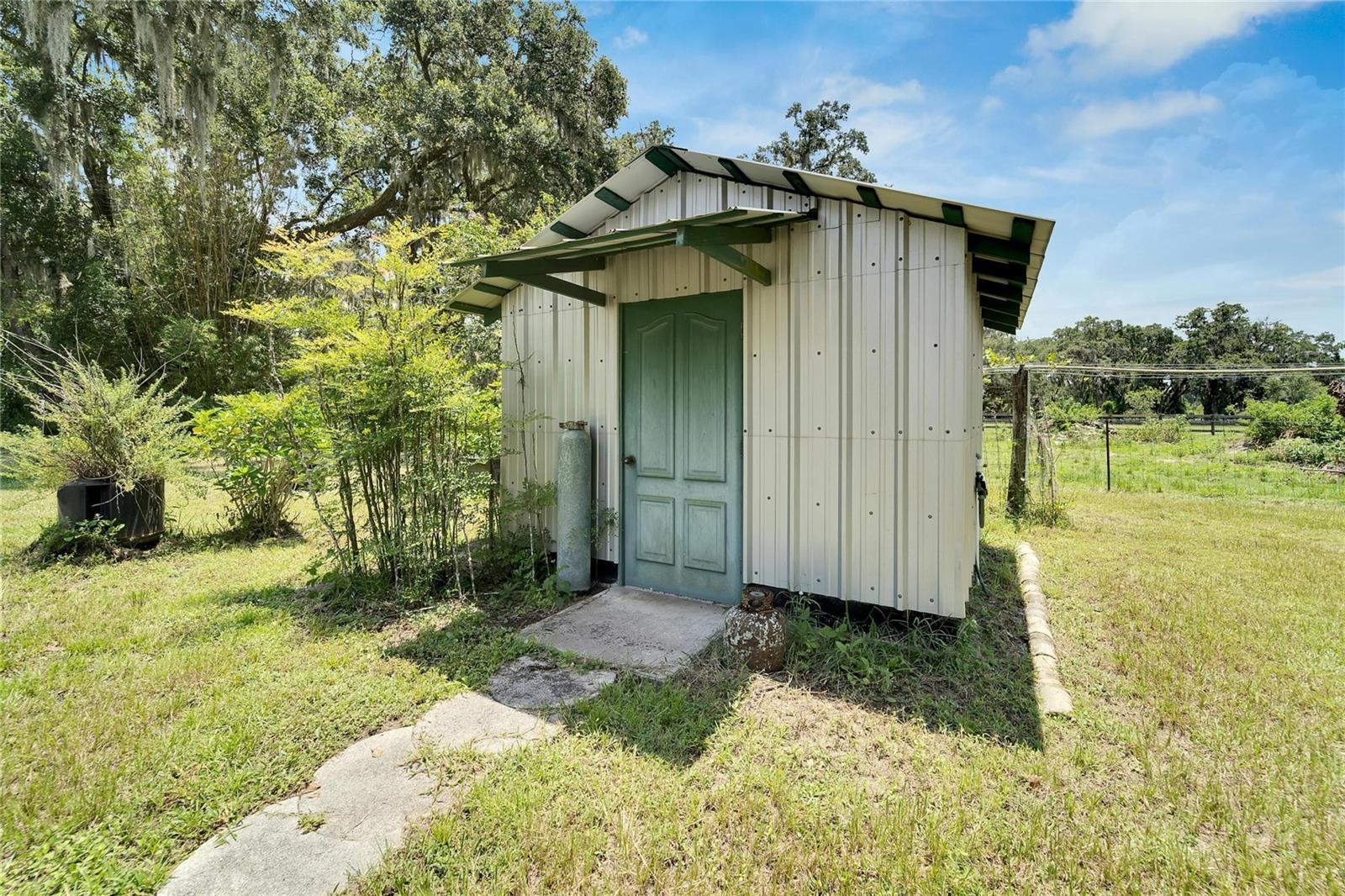 3003 N Wilder Rd Property Photo 58
