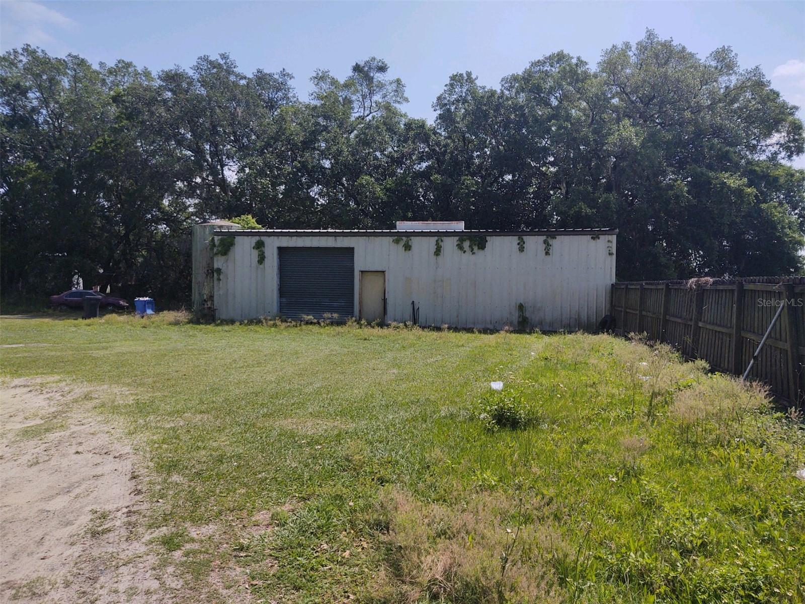 1712 E State Road 60 Property Photo 3