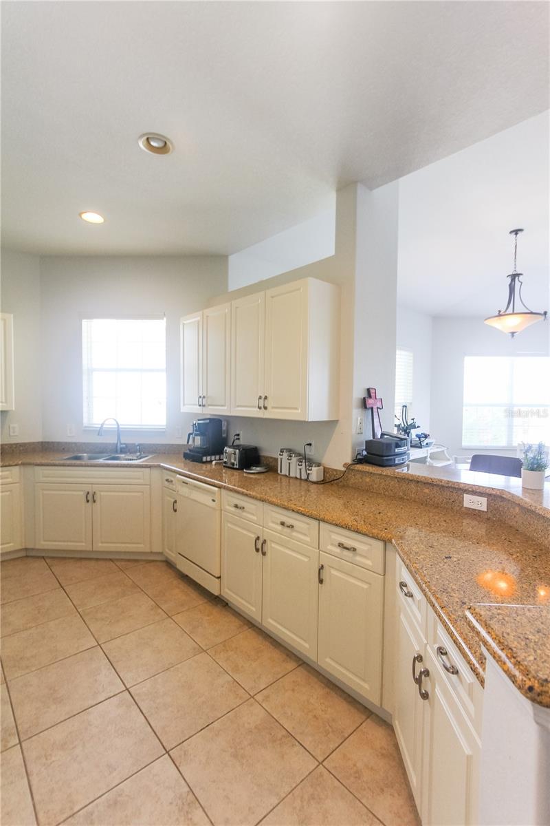 1708 Triano Cir #1708 Property Photo 6