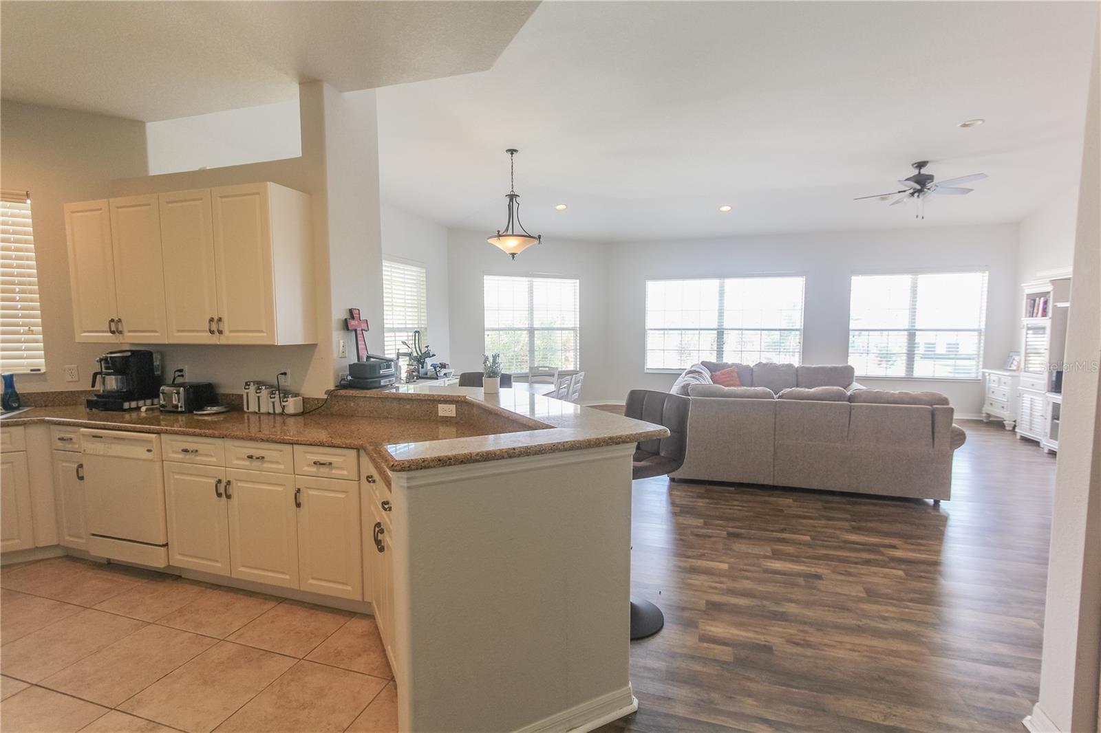 1708 Triano Cir #1708 Property Photo 9