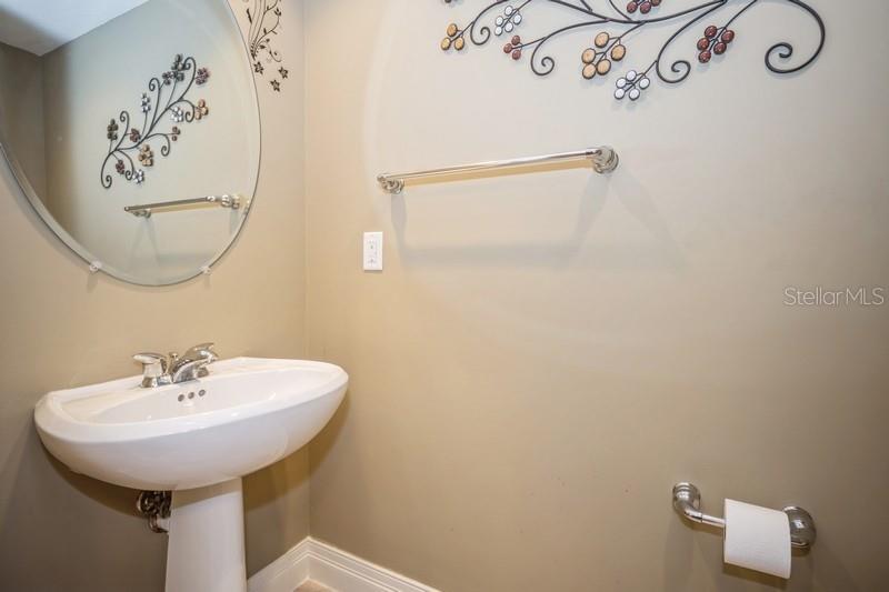 449 S 12th St #705 Property Photo 9