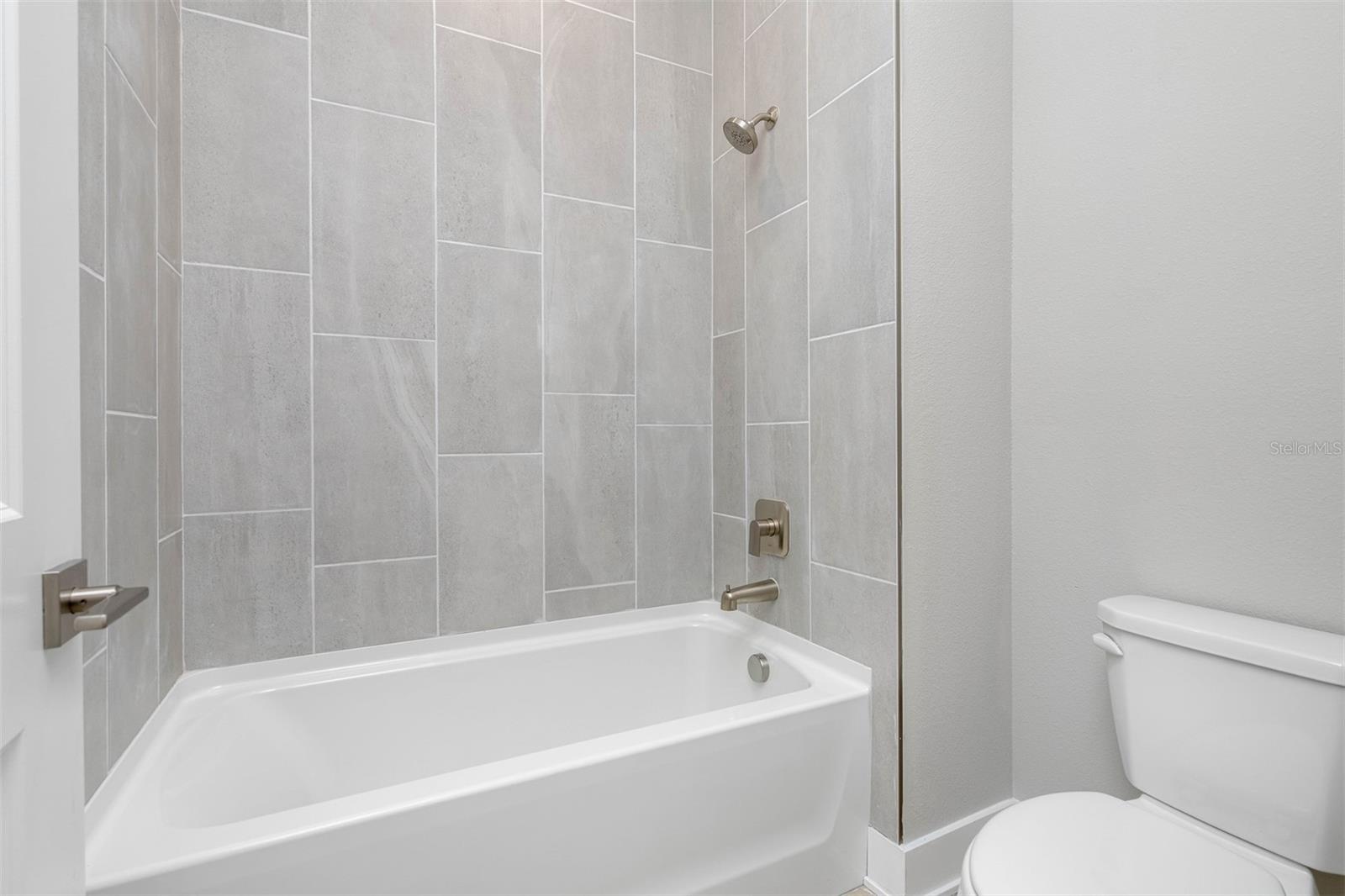17059 Nokota Ave Property Photo 12