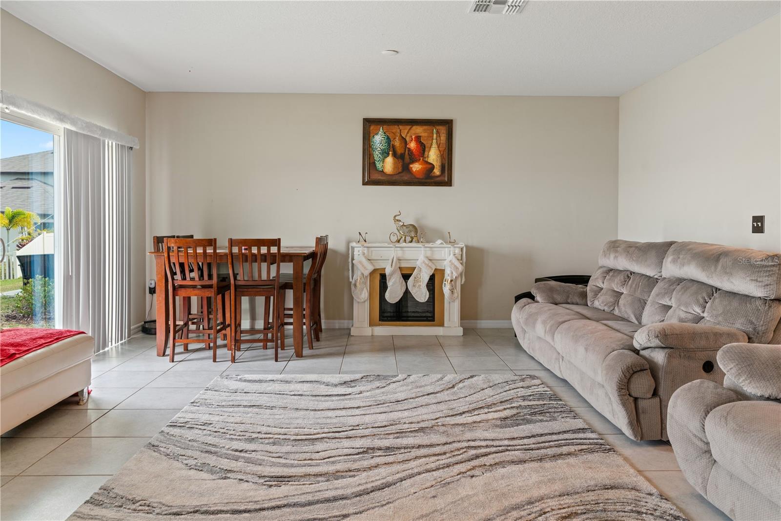 5462 Grays Harbor Ct Property Photo 12