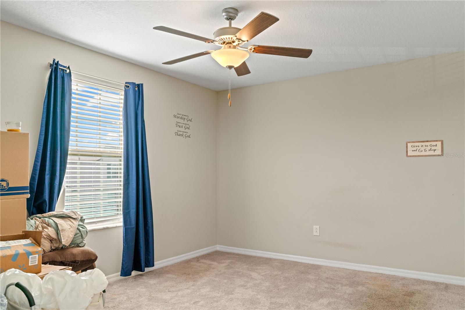 5462 Grays Harbor Ct Property Photo 23