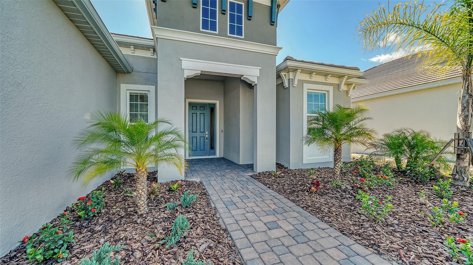 21297 Holmes Cir Property Photo 3