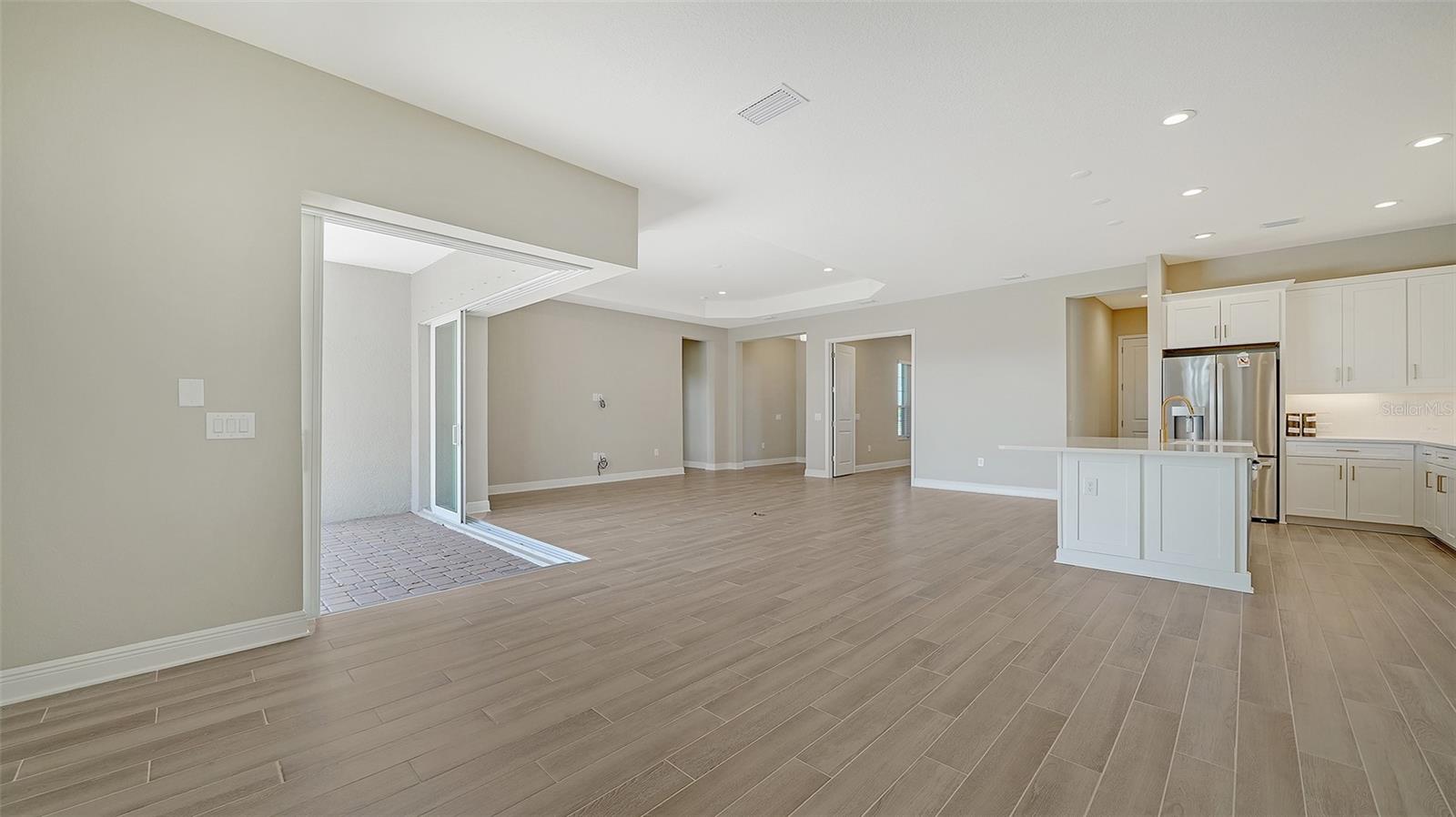 21297 Holmes Cir Property Photo 11