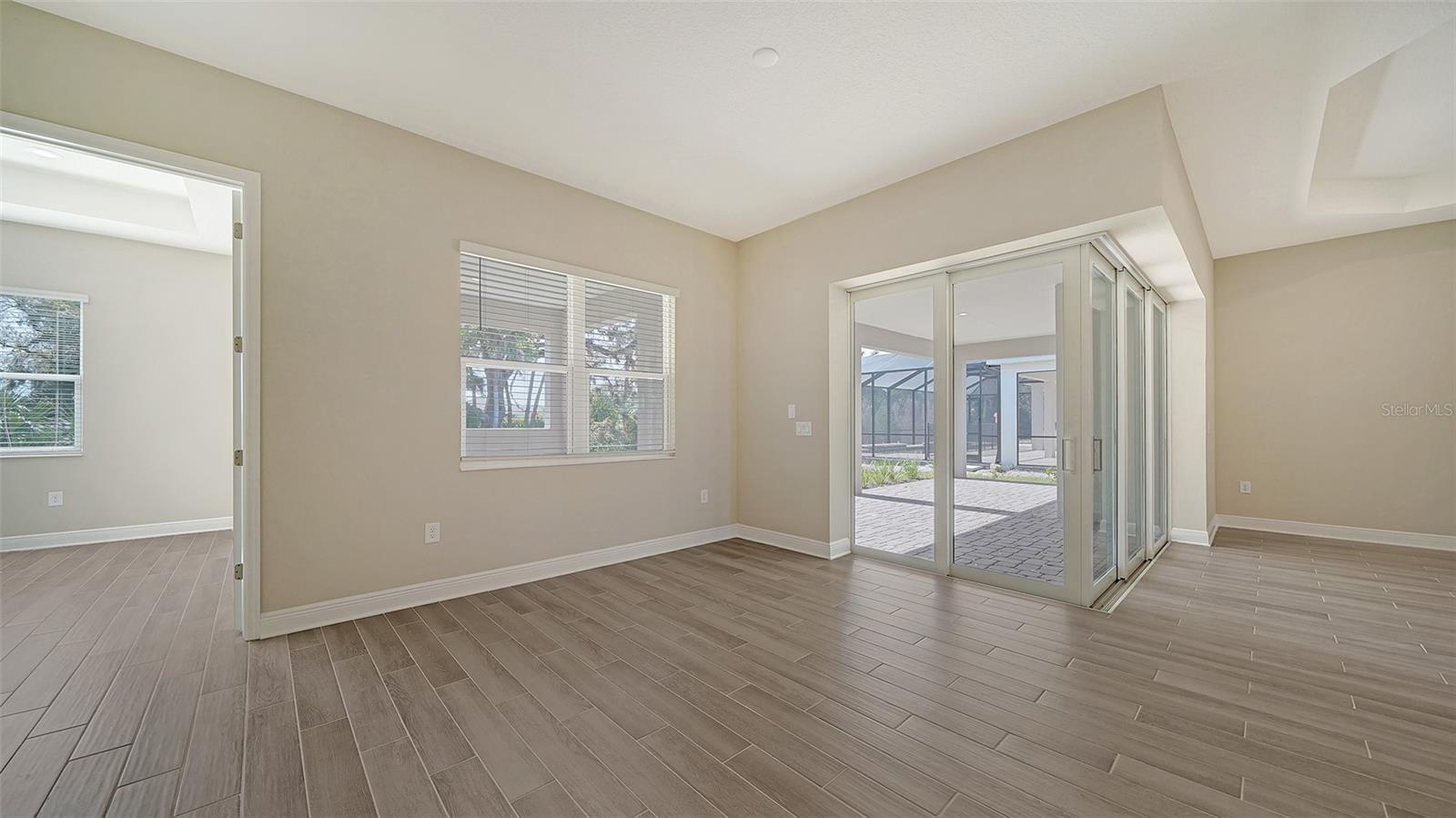 21297 Holmes Cir Property Photo 13