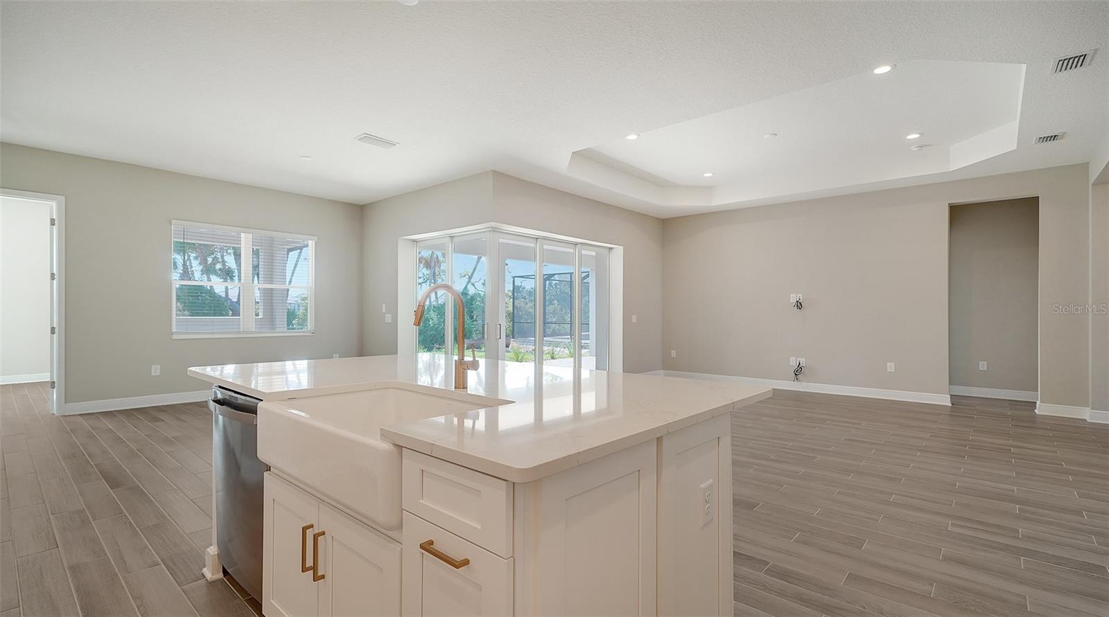 21297 Holmes Cir Property Photo 15