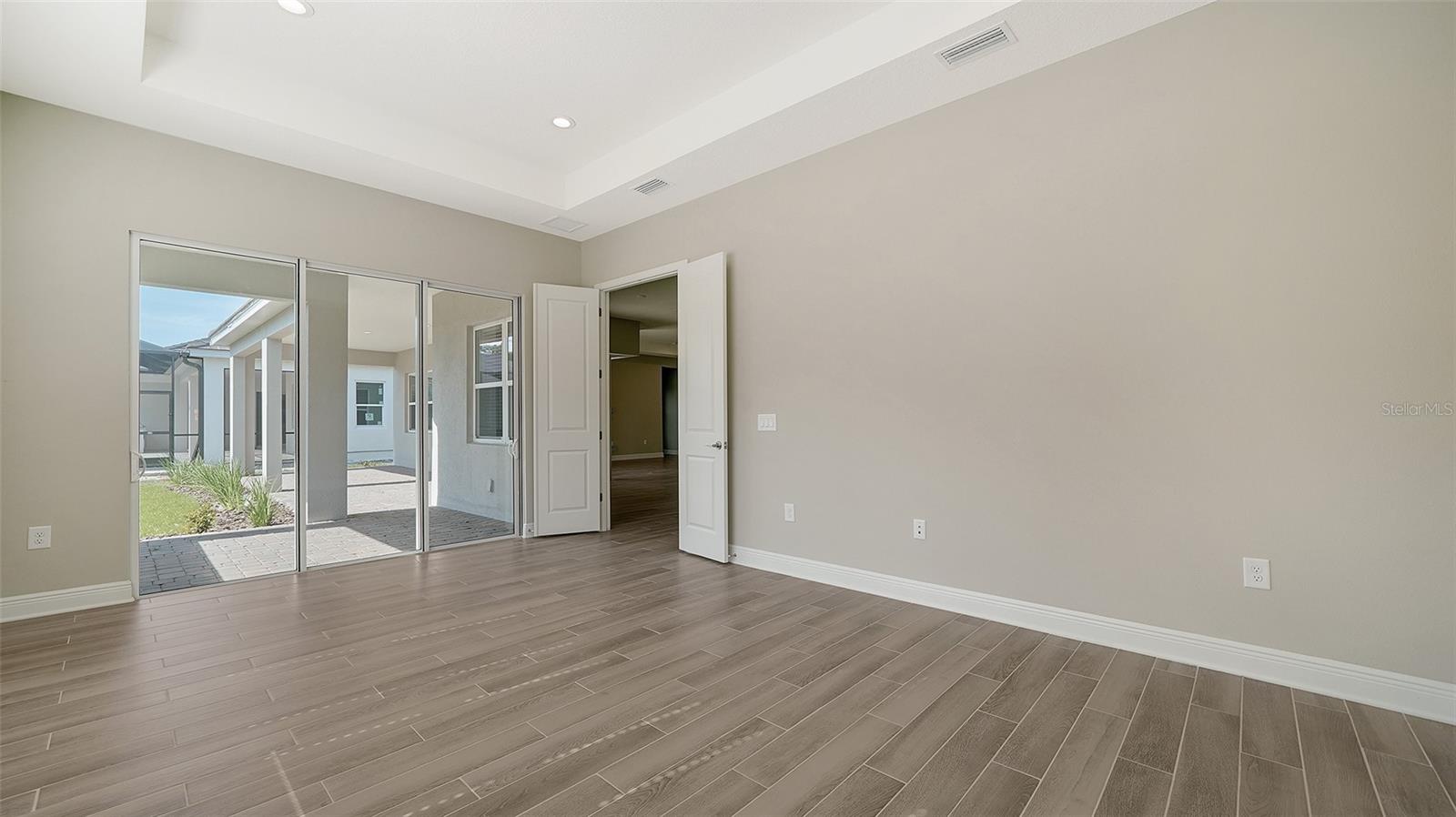 21297 Holmes Cir Property Photo 28