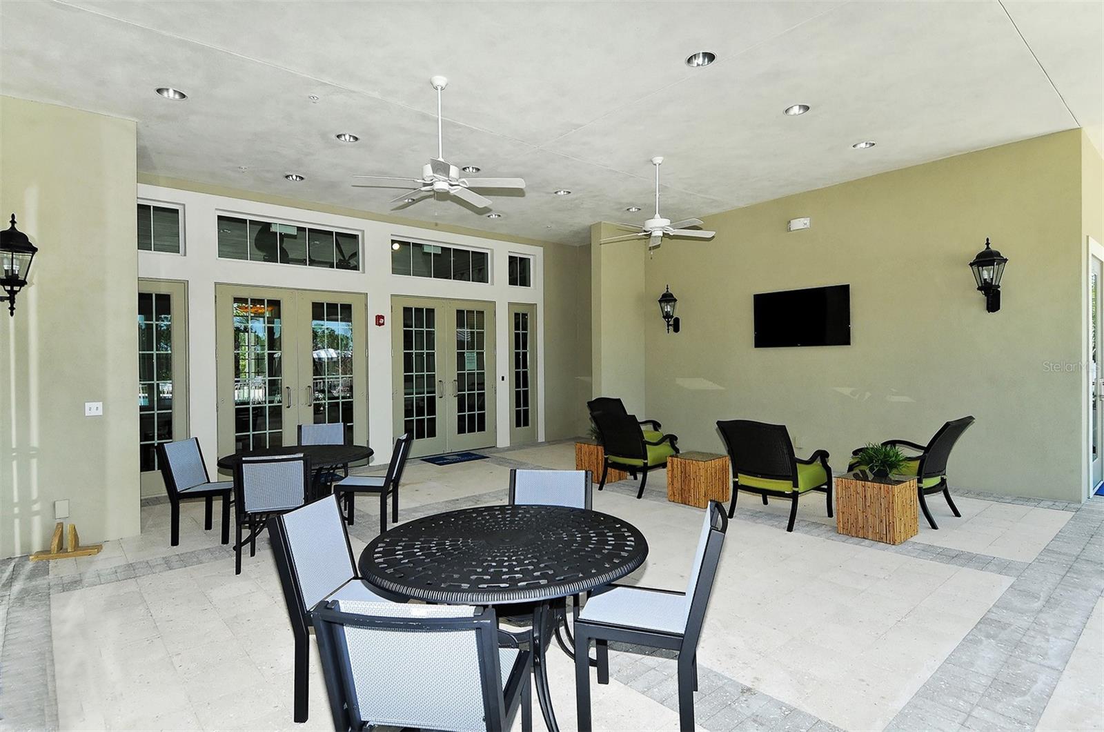 21297 Holmes Cir Property Photo 44