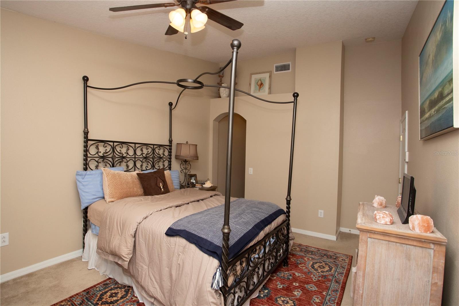 12811 Kings Crossing Dr Property Photo 17
