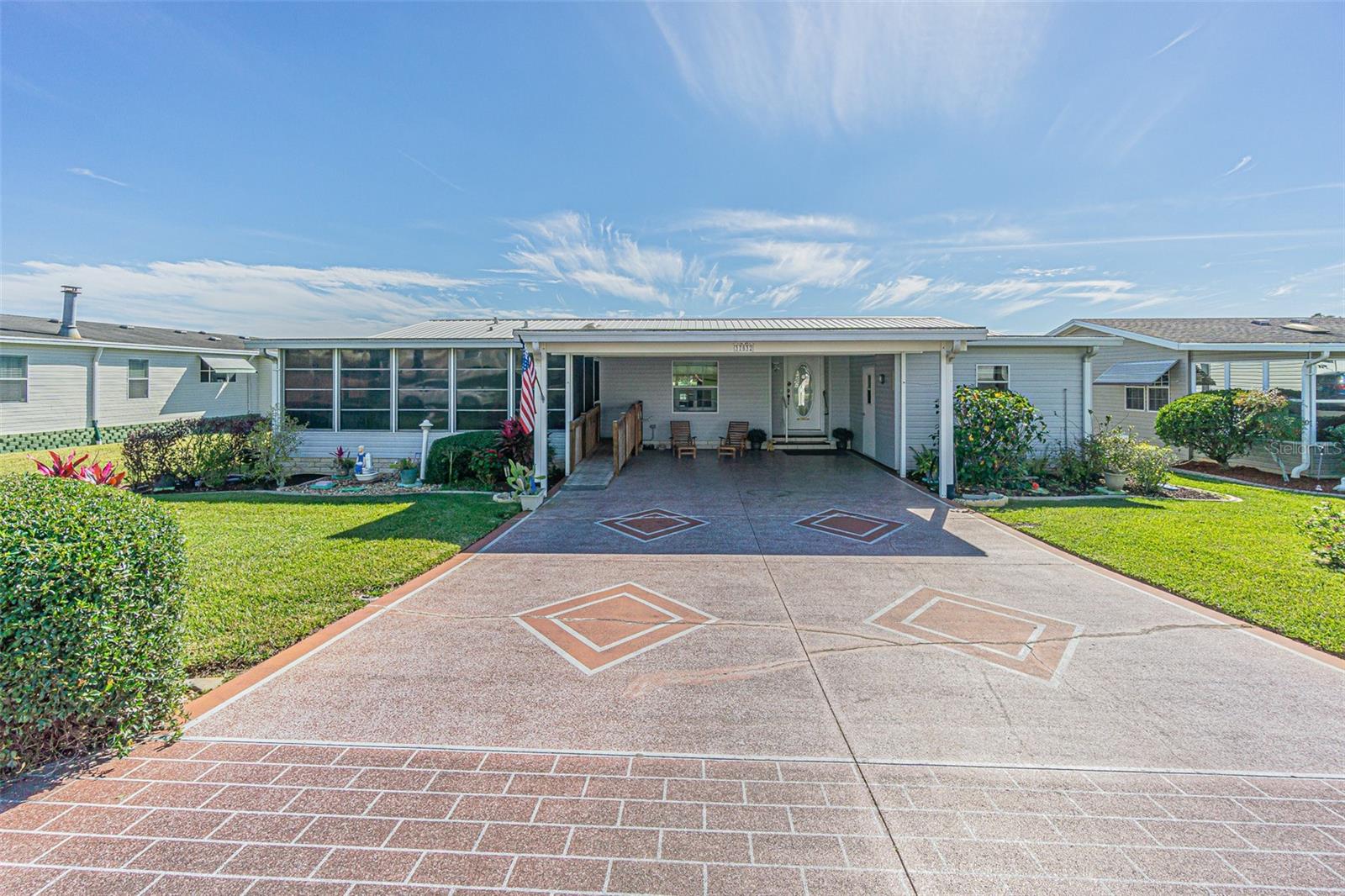 37532 New Horizons Blvd Property Photo 6