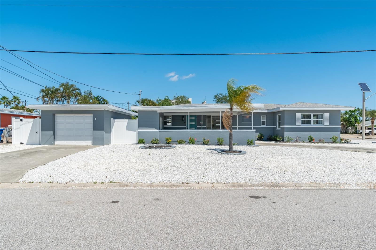 1473 Durling Dr S Property Photo 1