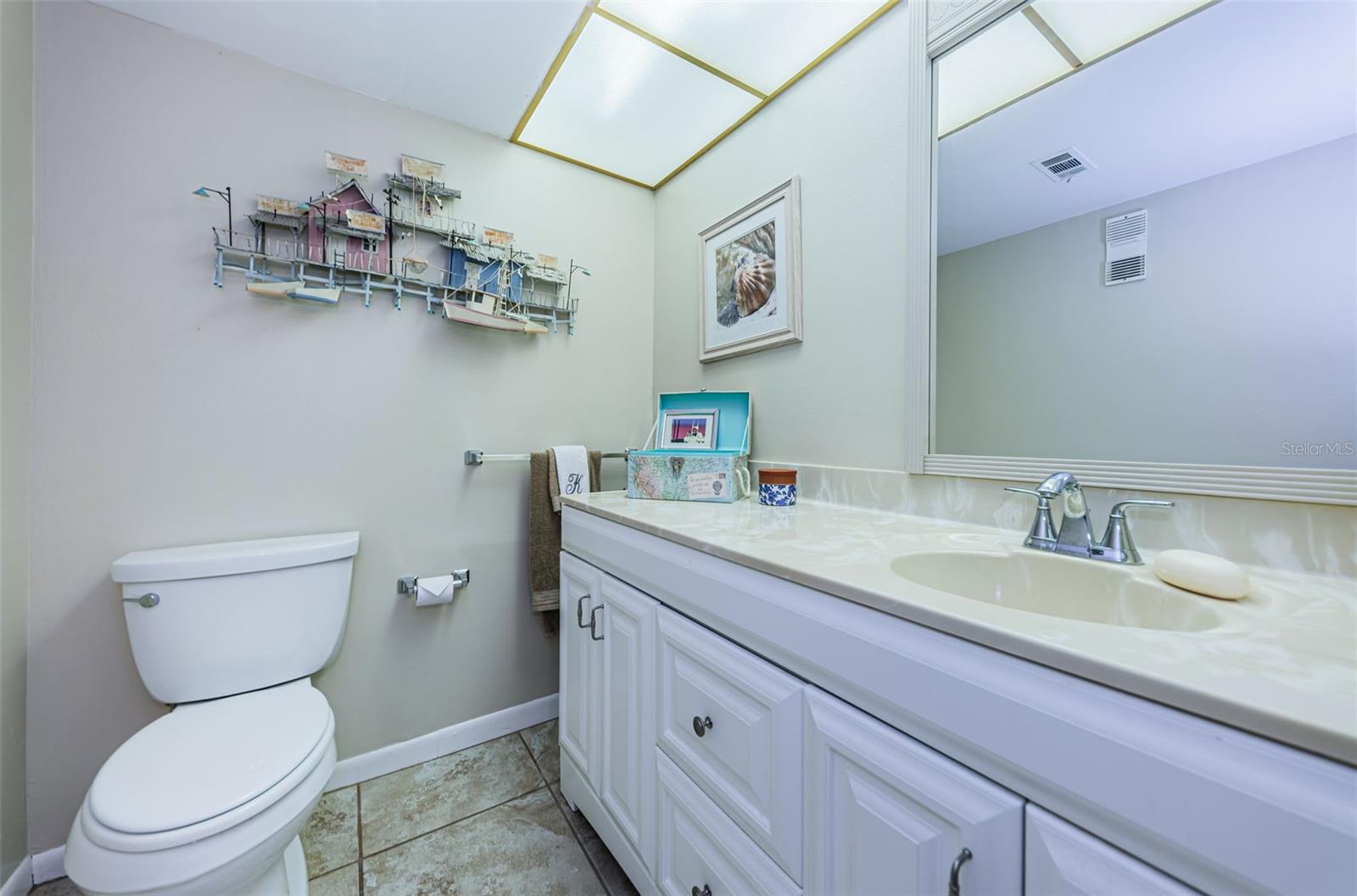 101 Mariner Dr #101 Property Photo 11