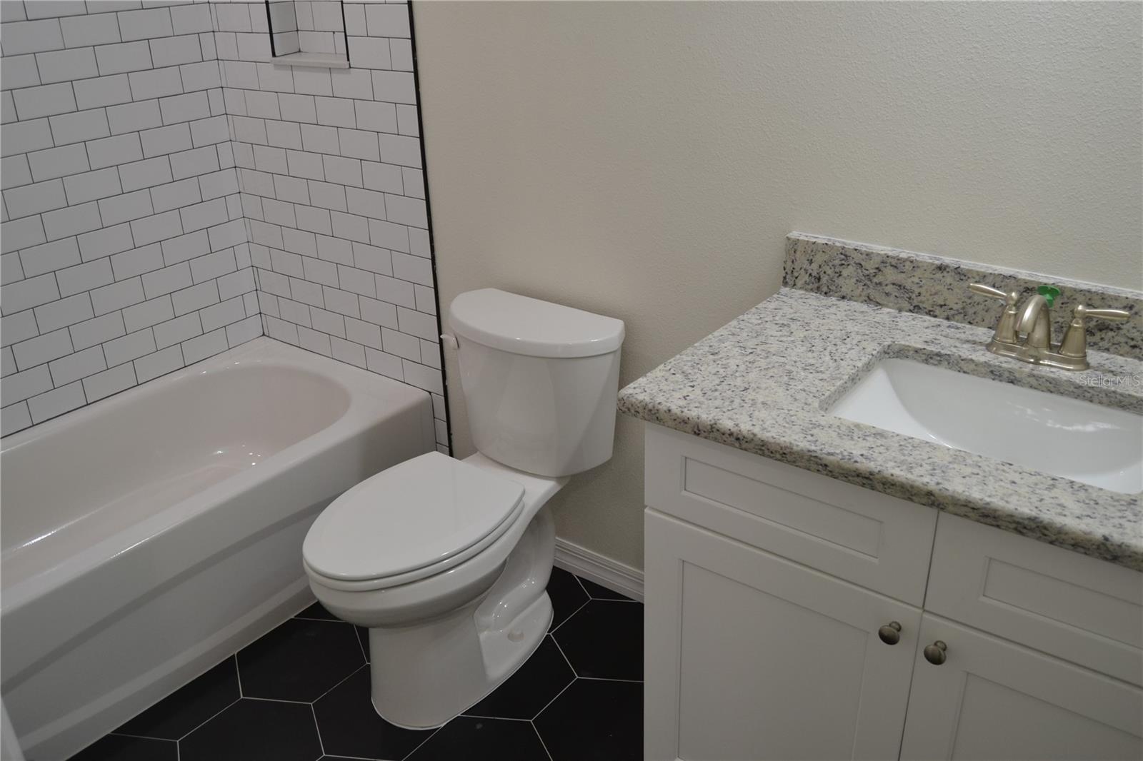 2847 Eaton Ave Property Photo 9