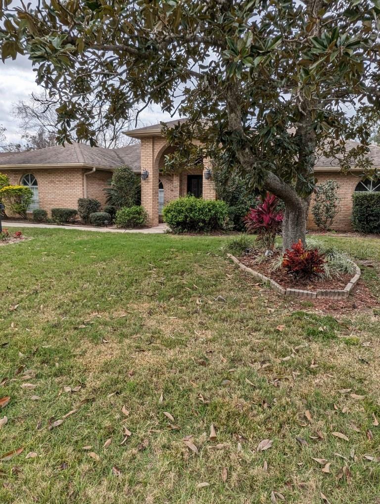 72 Spring Lake Dr Property Photo 3