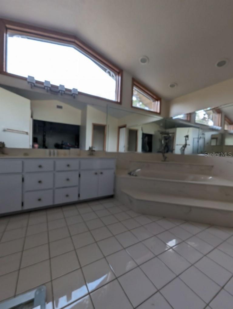 72 Spring Lake Dr Property Photo 19