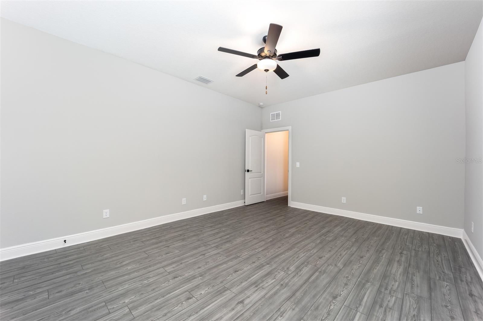 3327 Chinotto Dr Property Photo 8