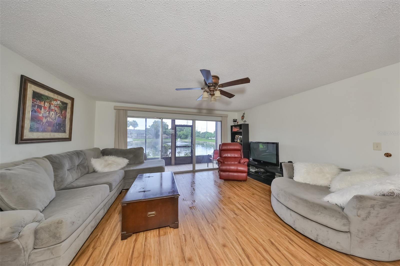 200 Country Club Dr #307 Property Photo 6