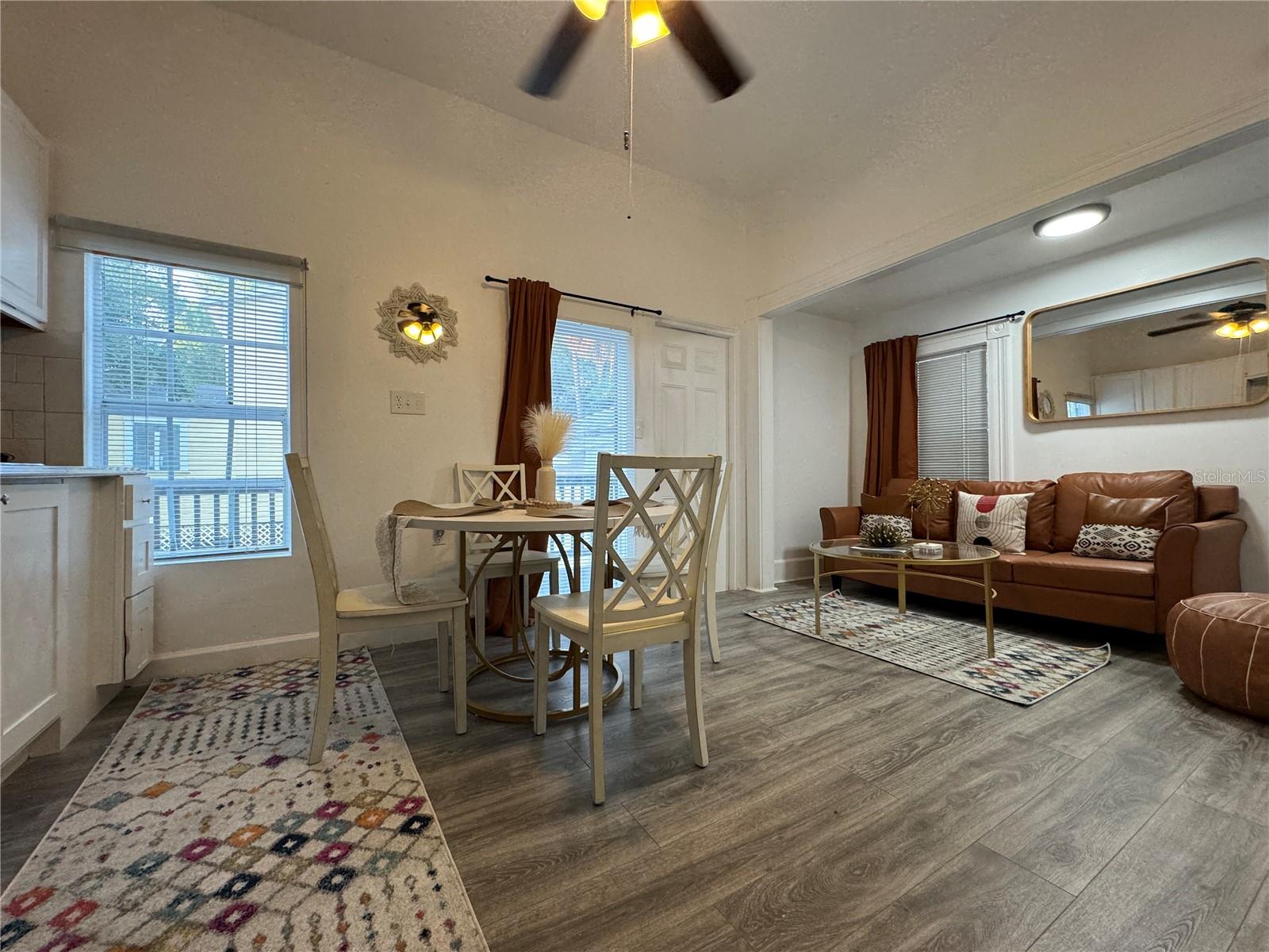 609 W Azeele St #1 Property Photo 7