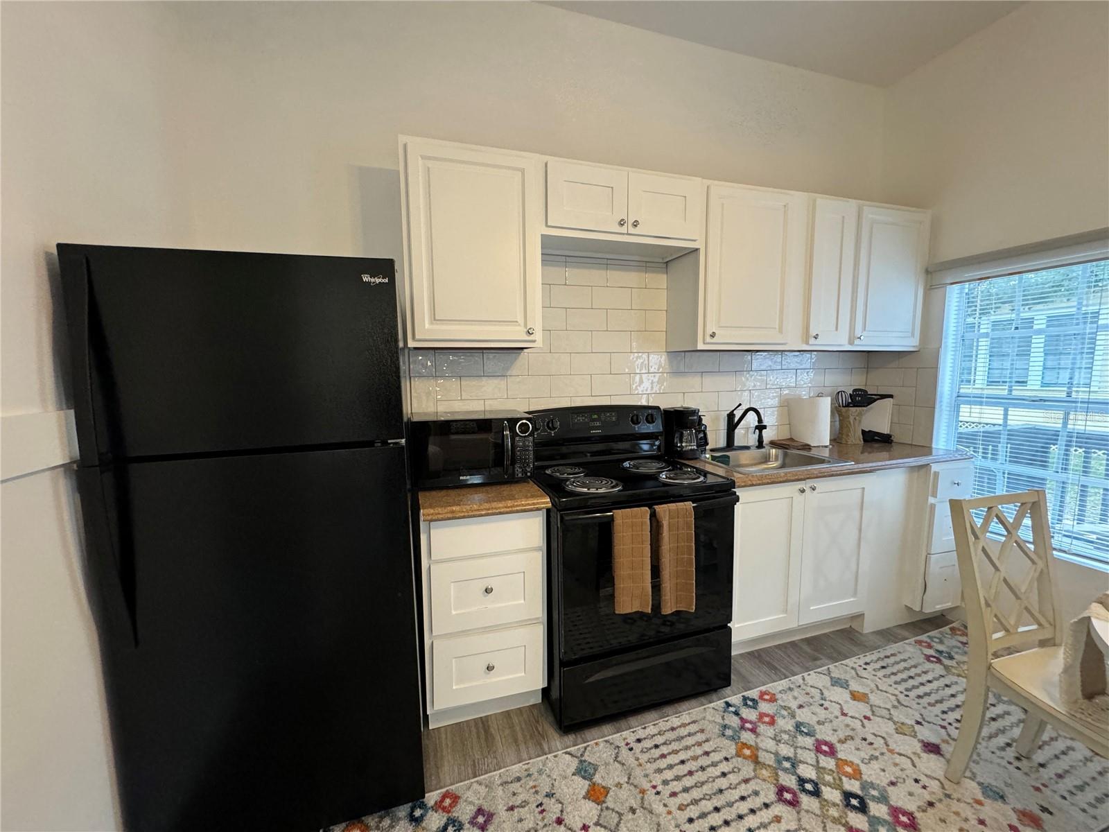 609 W Azeele St #1 Property Photo 10