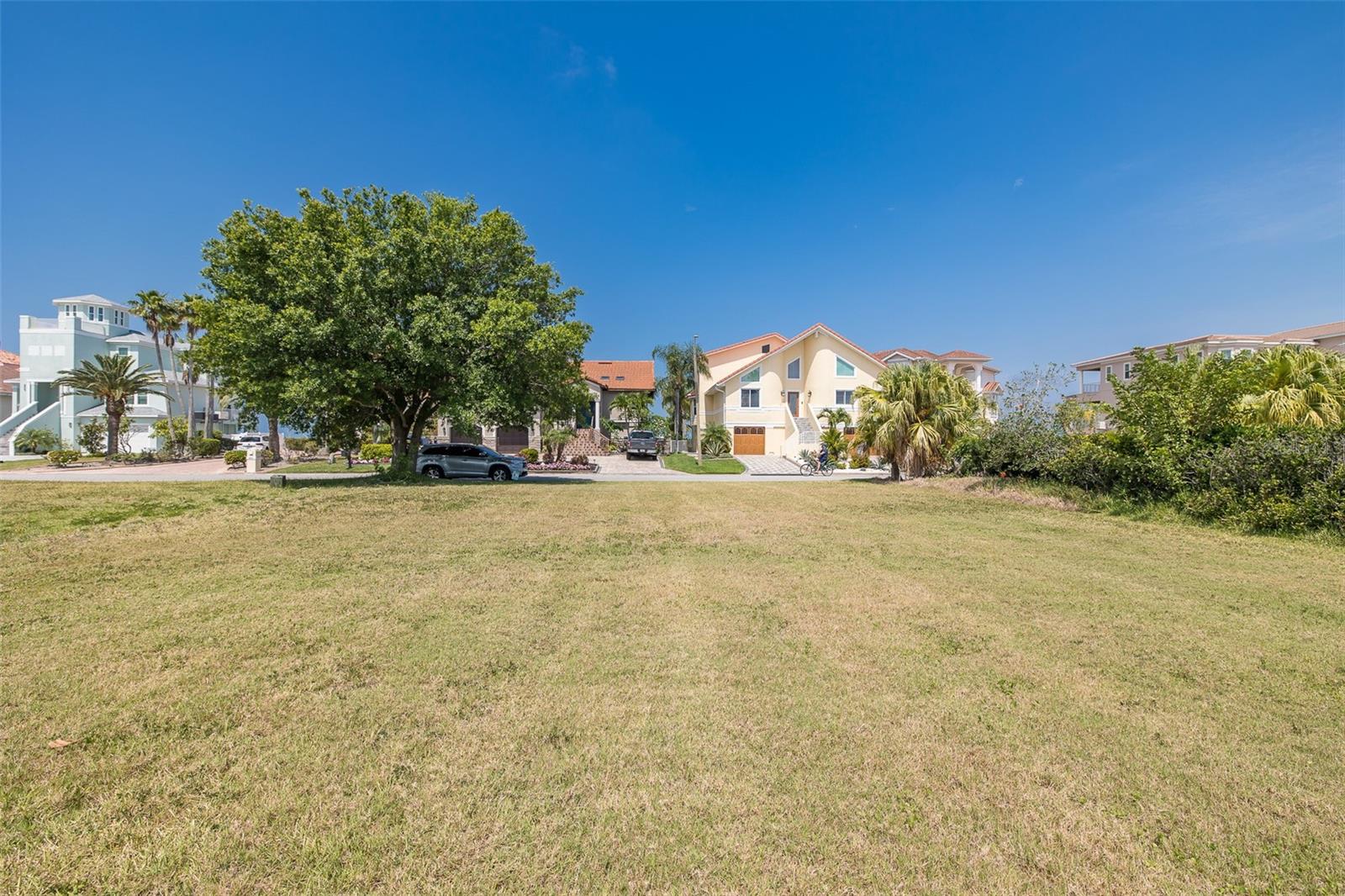 5048 Westshore Dr Property Photo 10