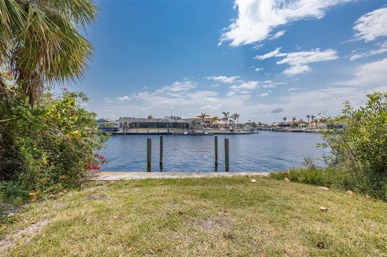 5048 Westshore Dr Property Photo 11