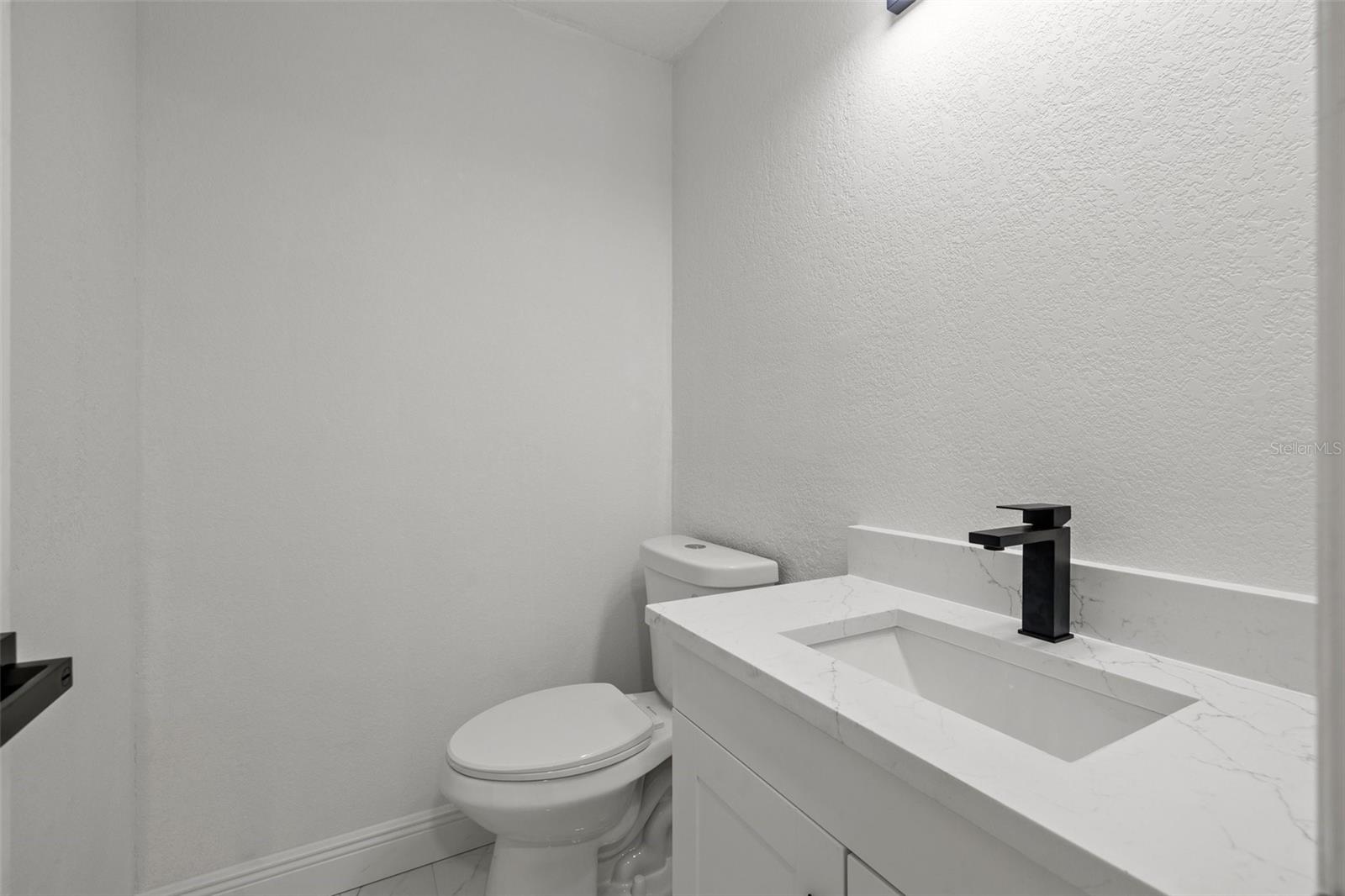 12411 Titus Ct #12411 Property Photo 11