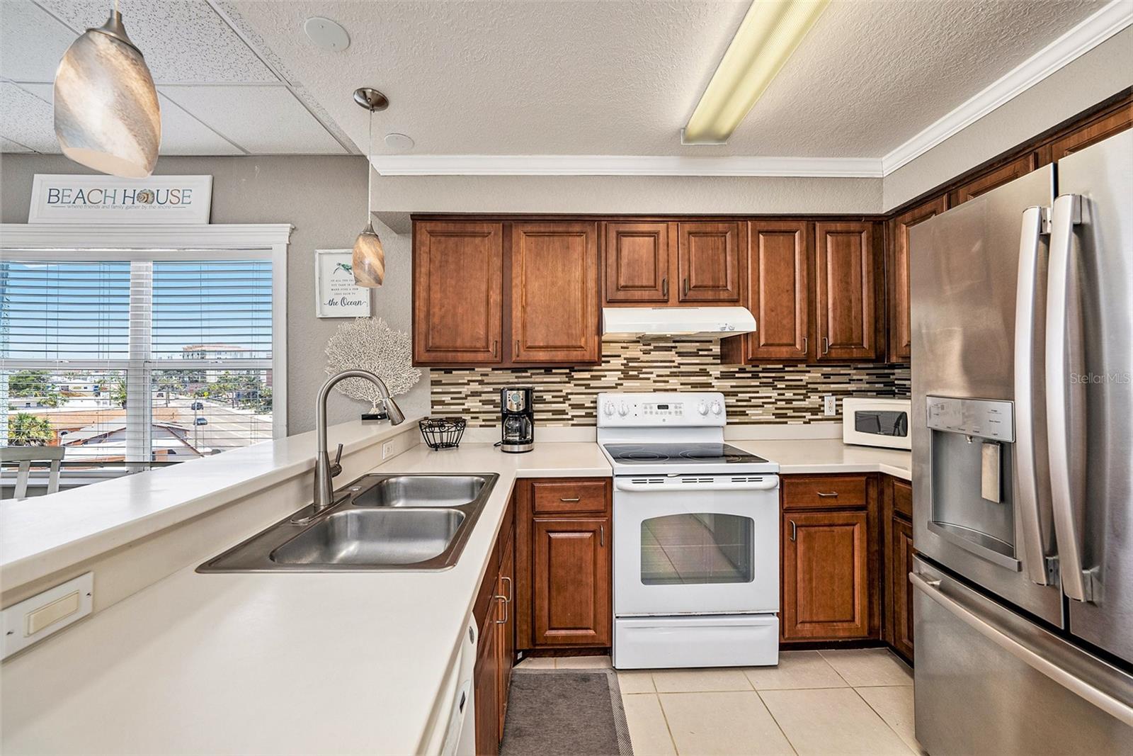 13999 Gulf Blvd #406 Property Photo 11