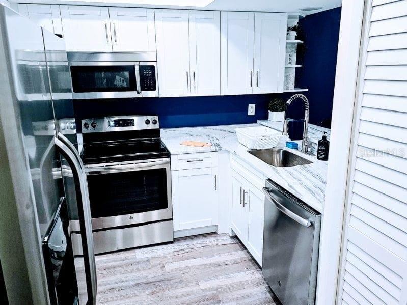 13042 Leverington St Property Photo 7