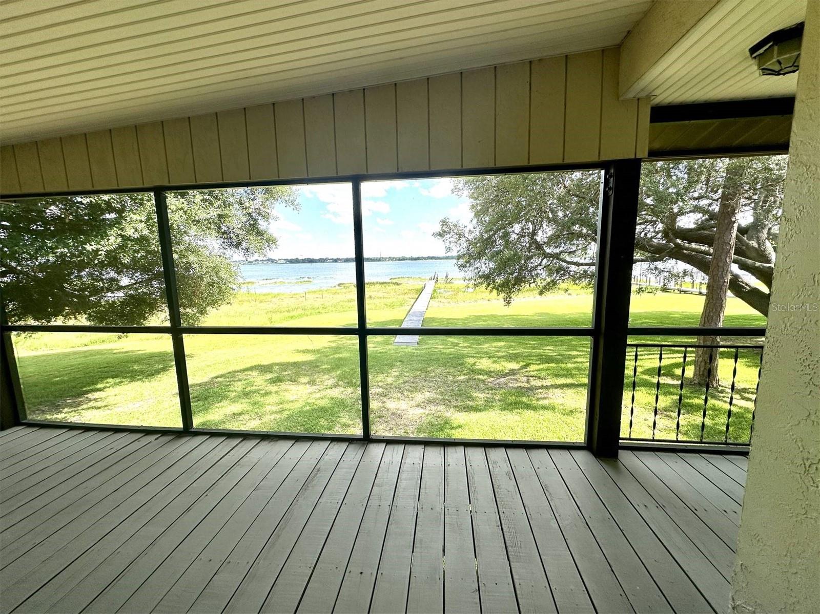 925 W Lake Damon Dr Property Photo 16