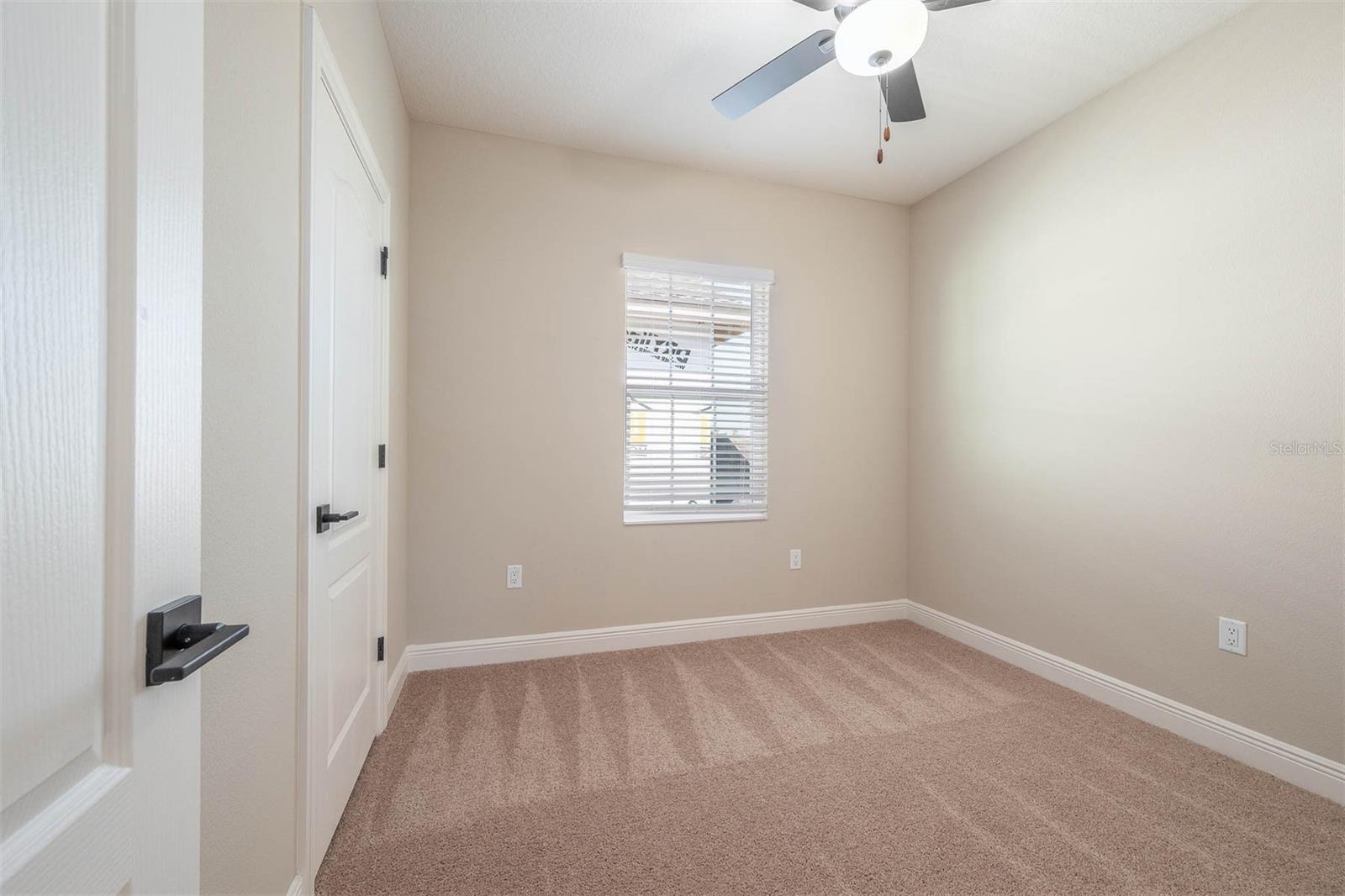7841 Somersworth Dr Property Photo 19