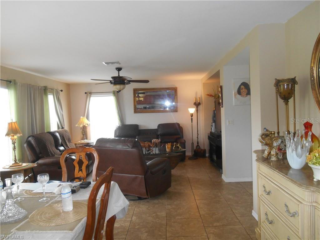 2422 Nw 19th Pl Property Photo 6