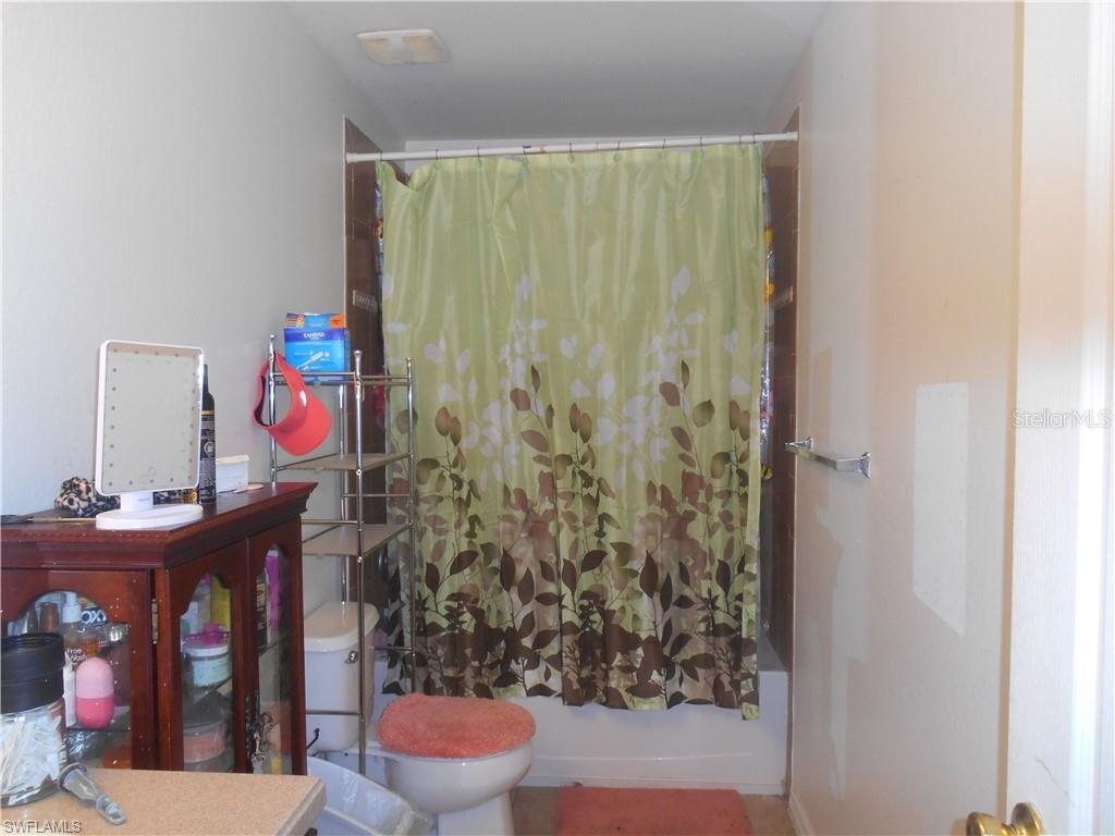 2422 Nw 19th Pl Property Photo 16