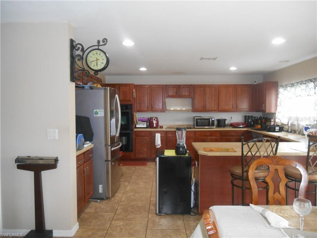 2422 Nw 19th Pl Property Photo 18