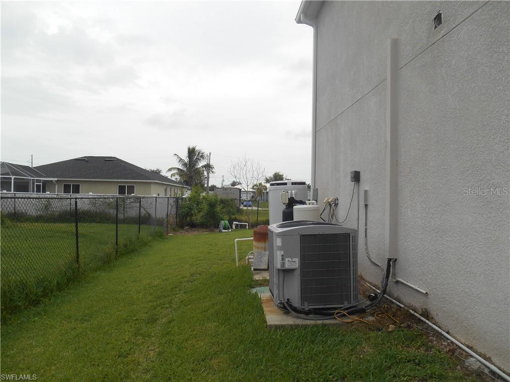 2422 Nw 19th Pl Property Photo 27