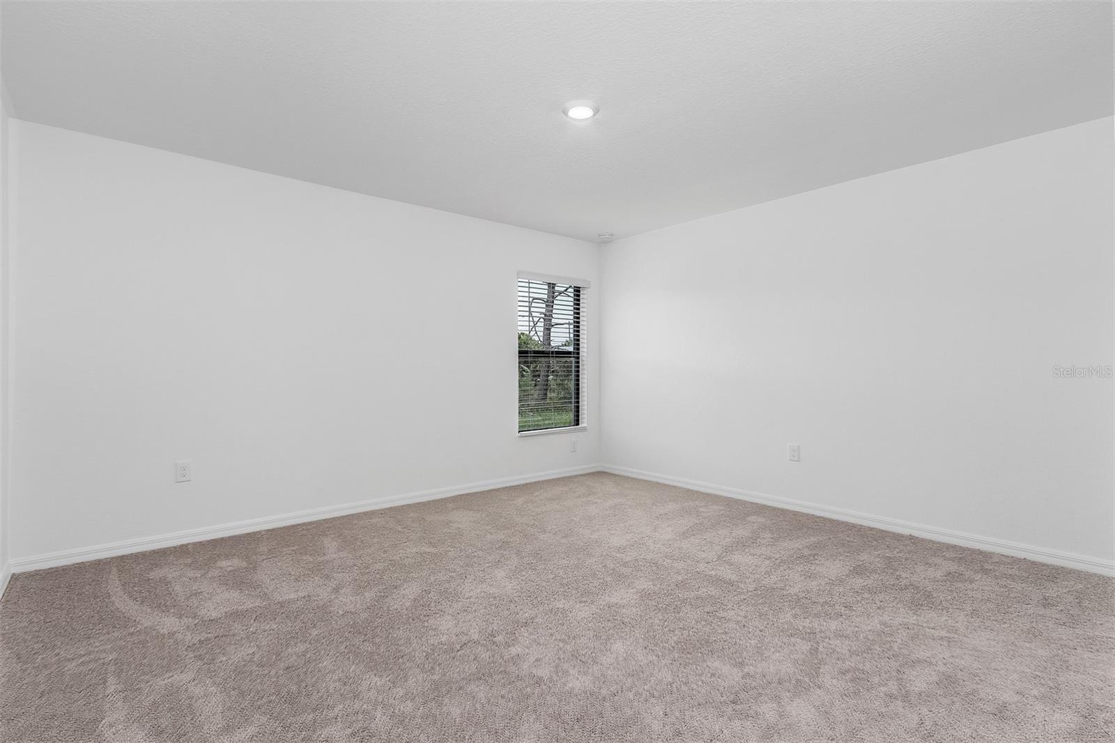 12564 Feldman Ave Property Photo 10