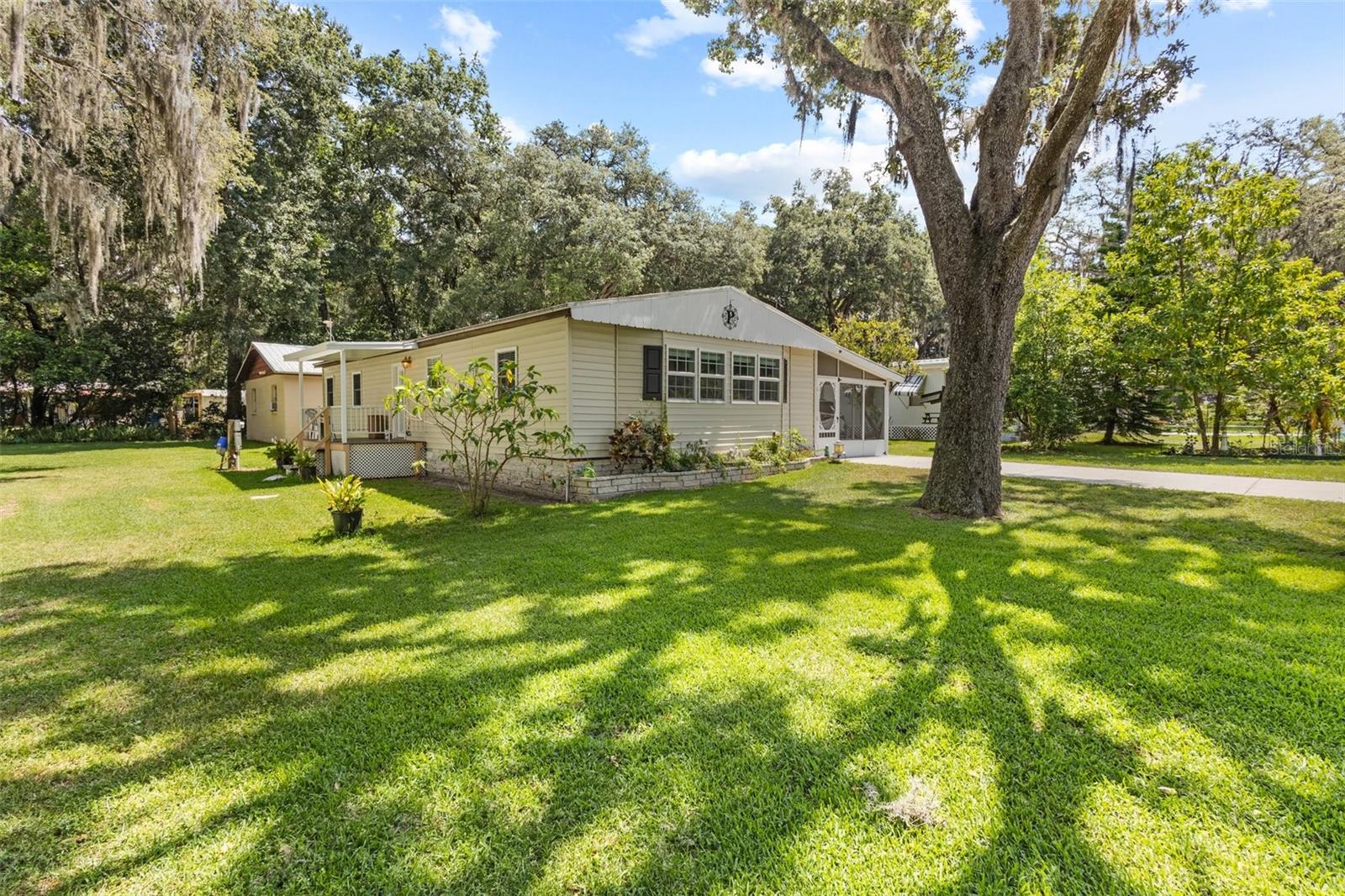 38025 Avion Dr Property Photo 2