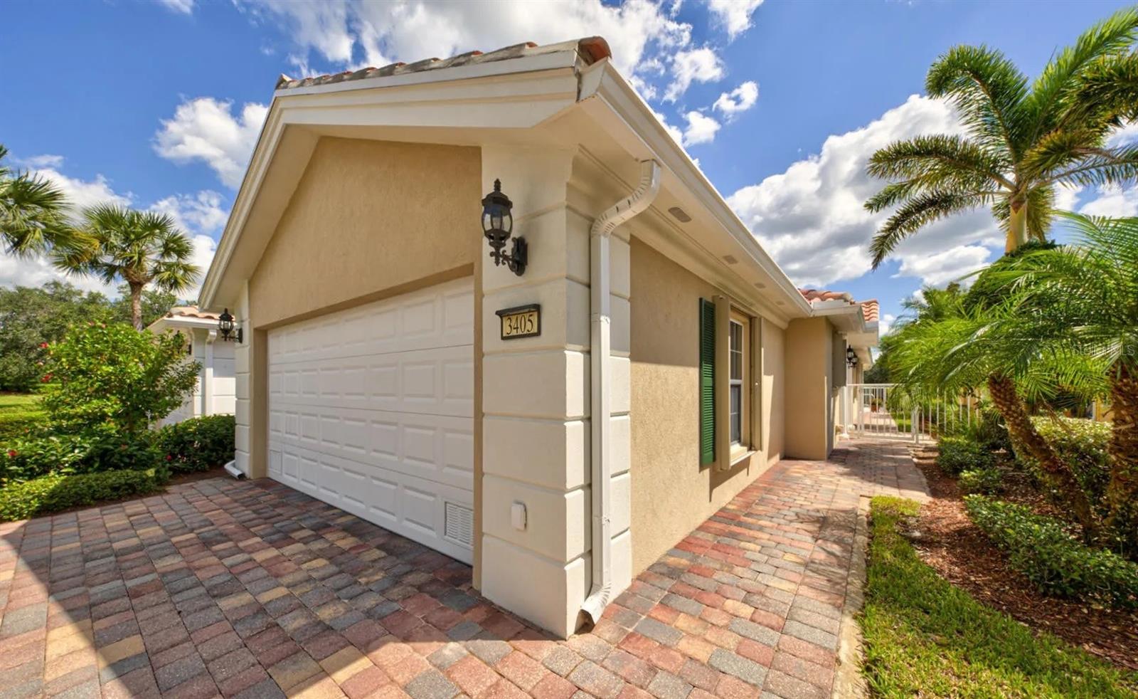 3405 Hyperion Way Se Property Photo 2