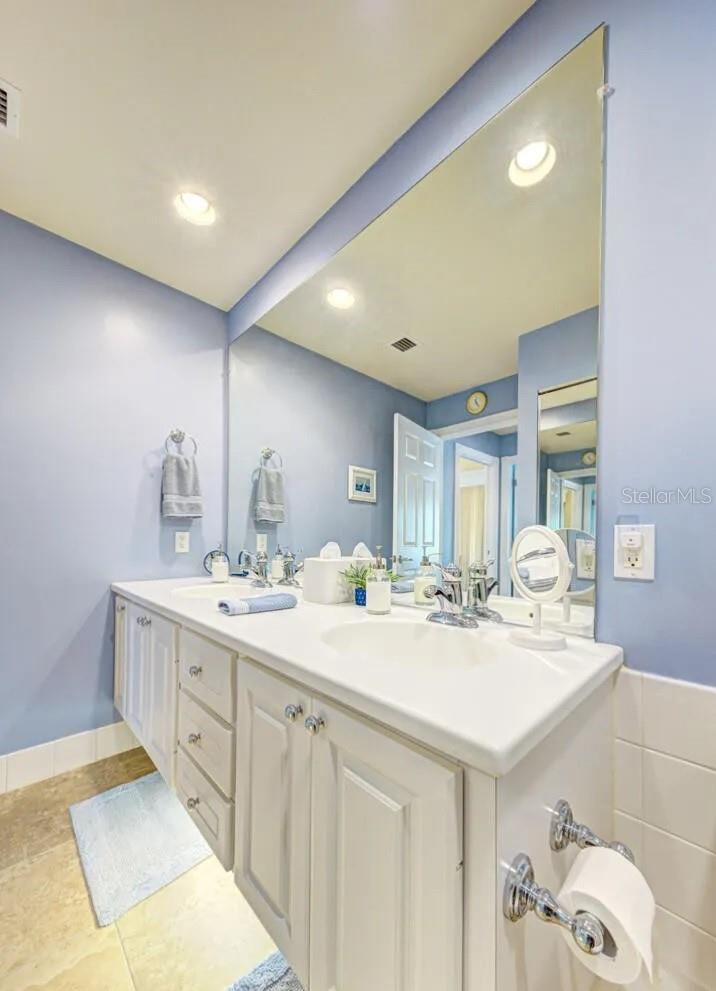 3405 Hyperion Way Se Property Photo 12