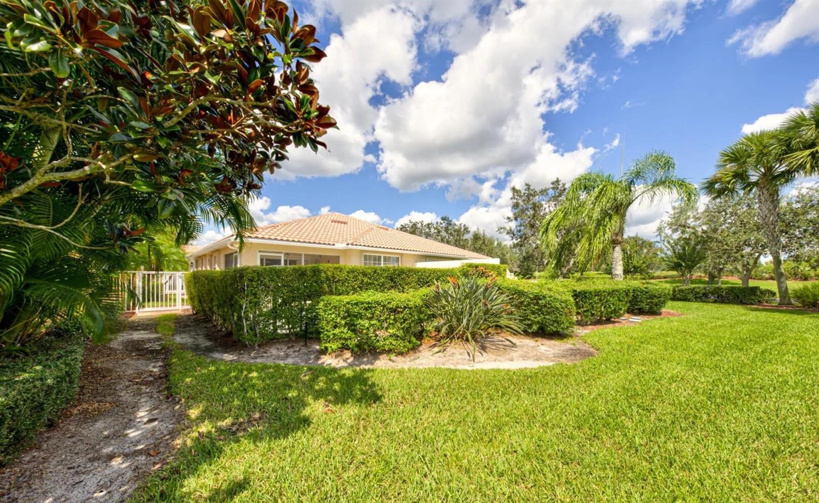 3405 Hyperion Way Se Property Photo 16