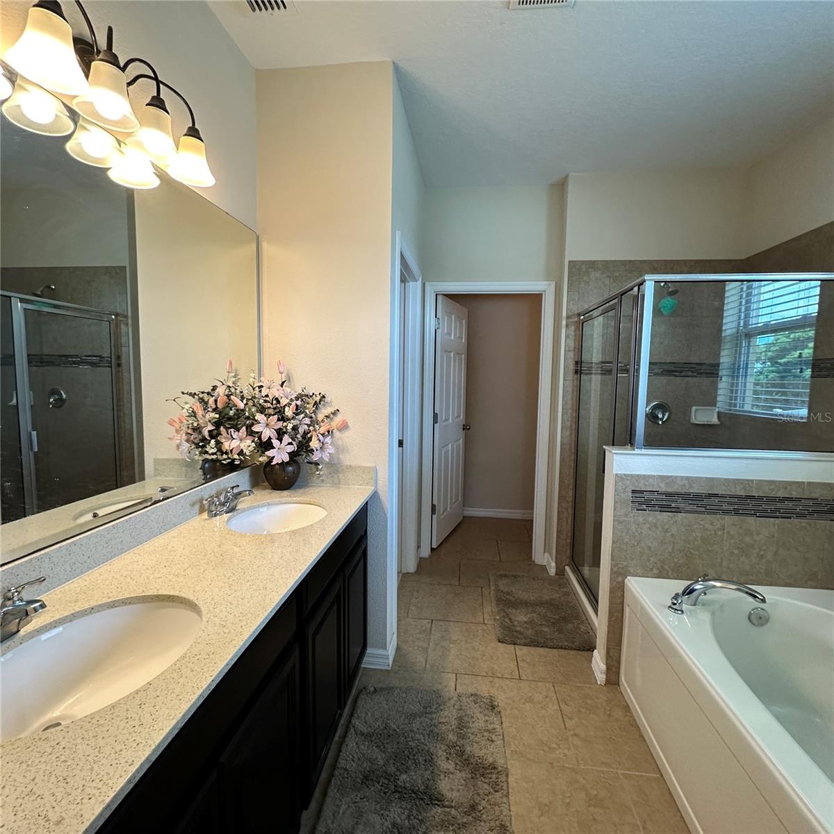 649 Black Eagle Dr Property Photo 16