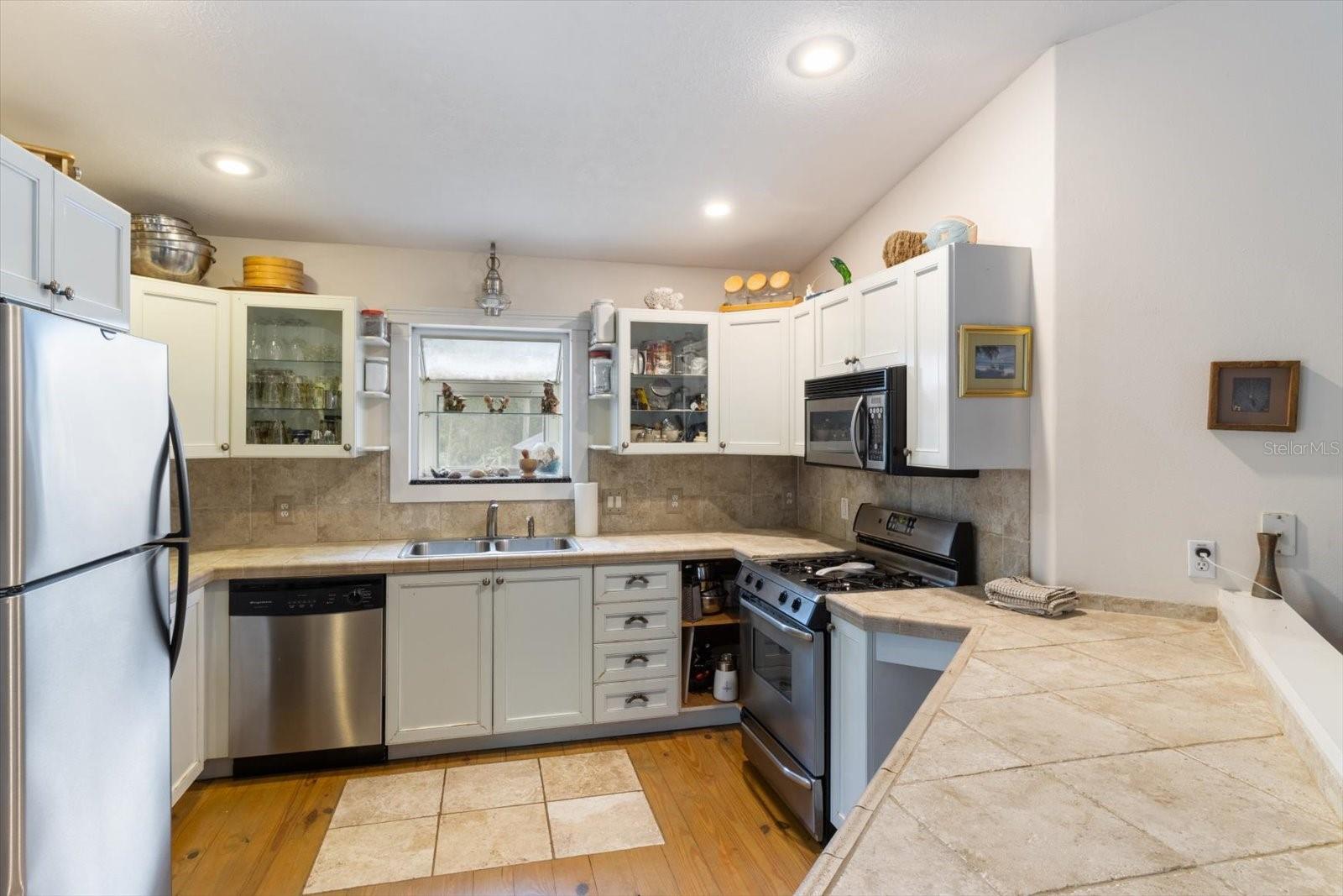 10551 W New York St Property Photo 16
