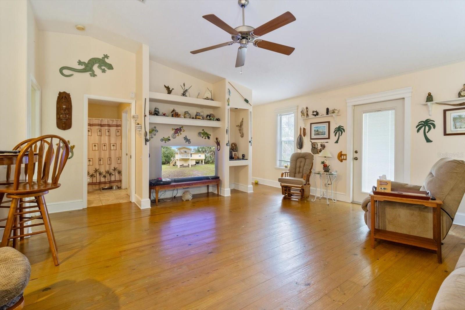 10551 W New York St Property Photo 20