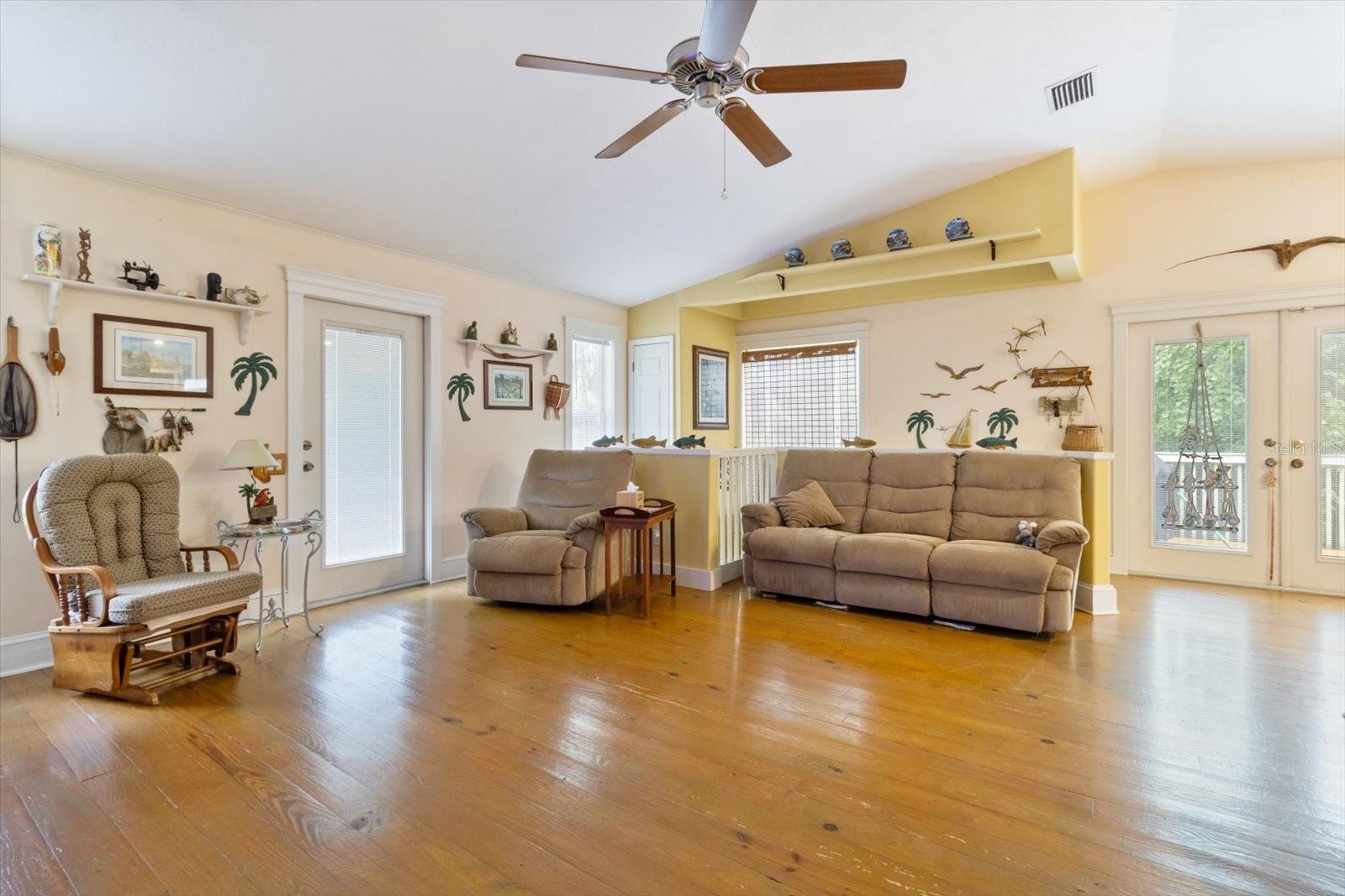 10551 W New York St Property Photo 21