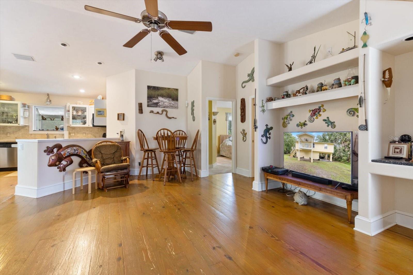 10551 W New York St Property Photo 22
