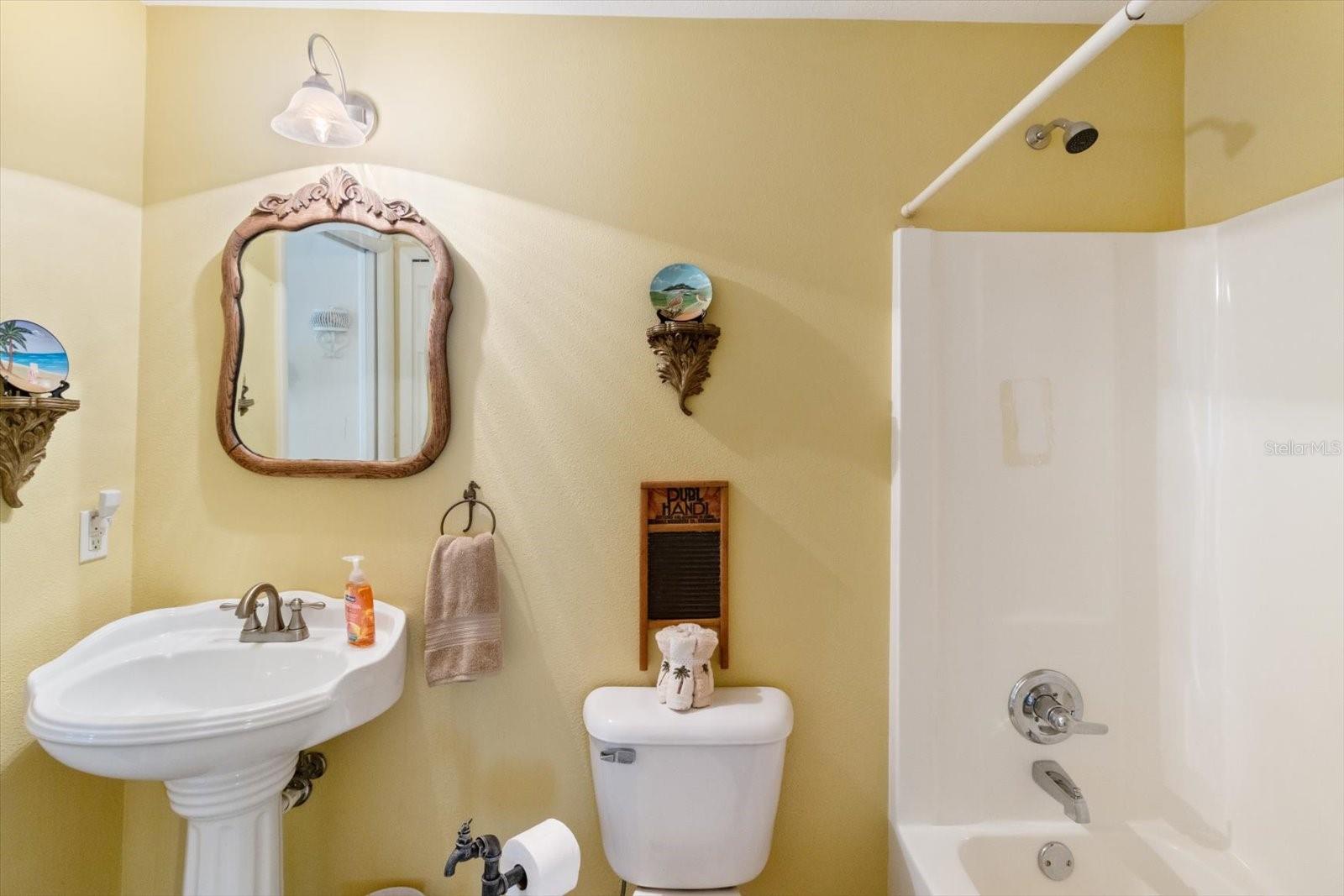 10551 W New York St Property Photo 25