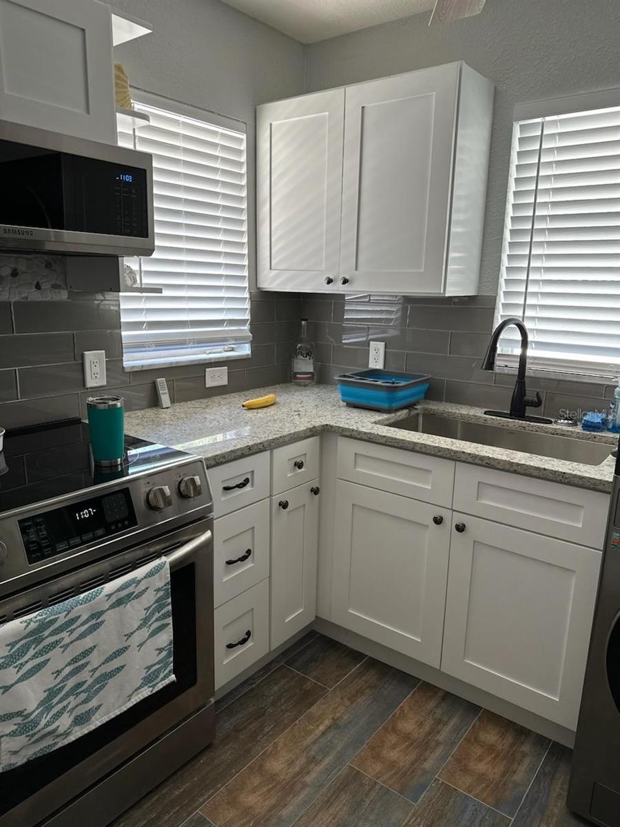 5053 N Beach Rd #9 Property Photo 17